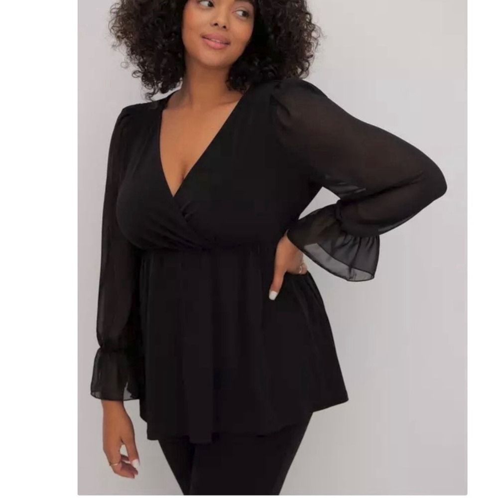 Torrid Black Babydoll Studio Knit Chiffon Sleeves Surplice Top Size 3X‎